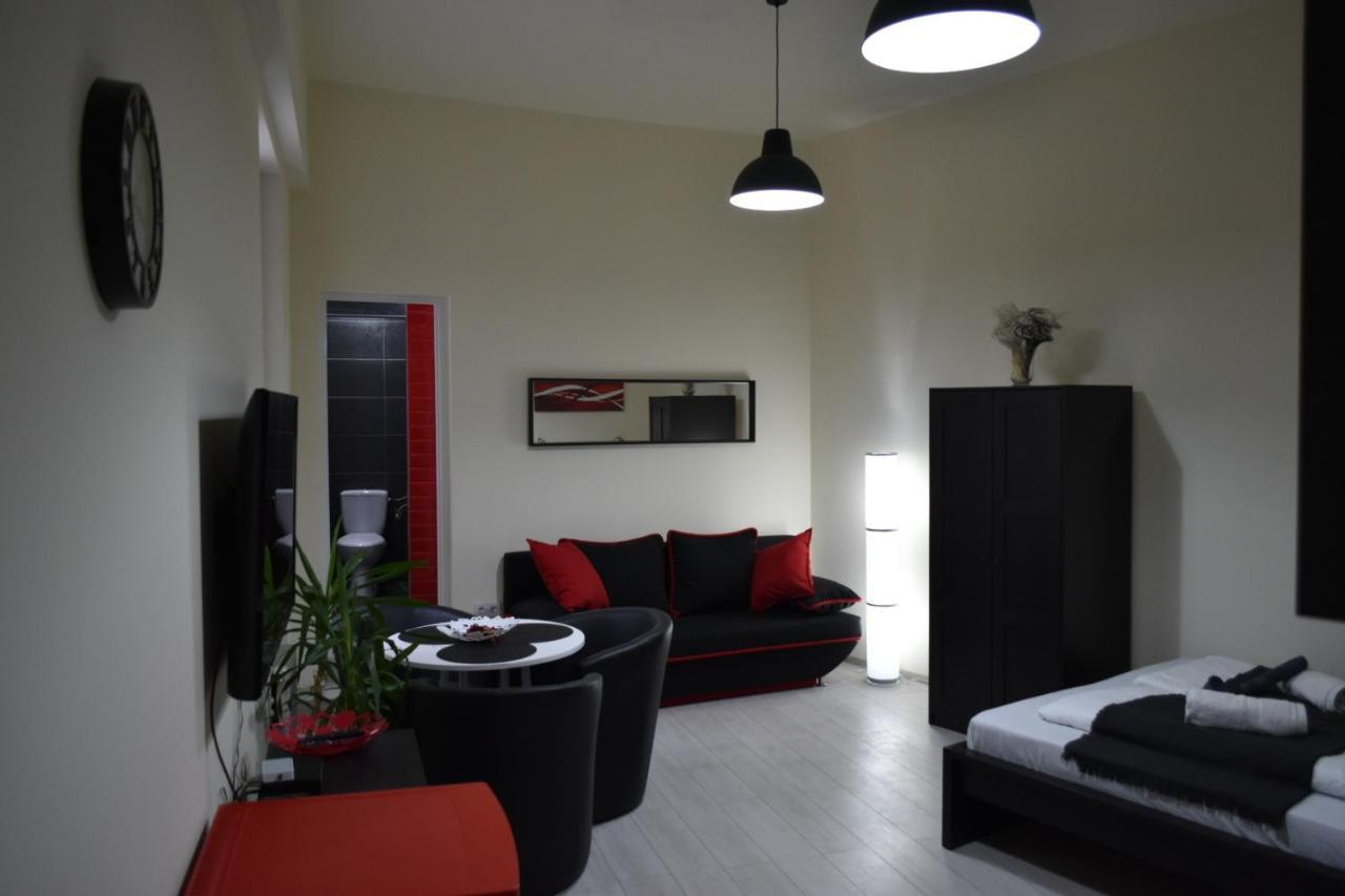 Foter Apartmanhaz Szentendre Luaran gambar
