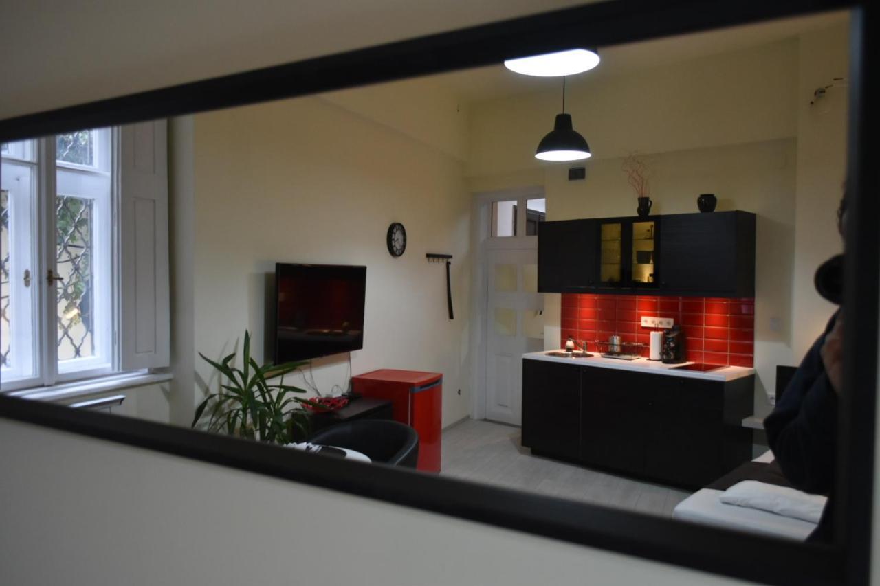 Foter Apartmanhaz Szentendre Luaran gambar