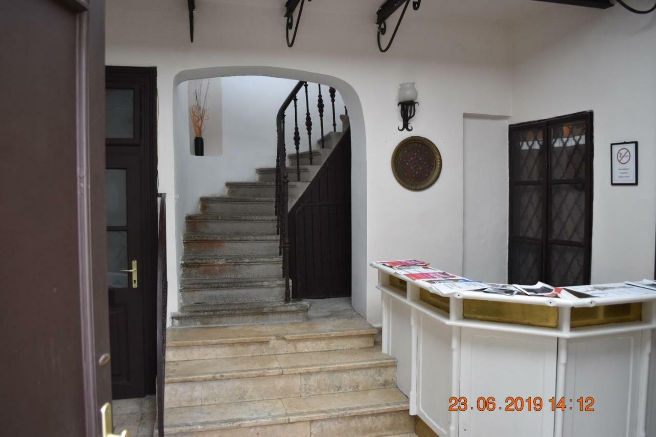 Foter Apartmanhaz Szentendre Luaran gambar
