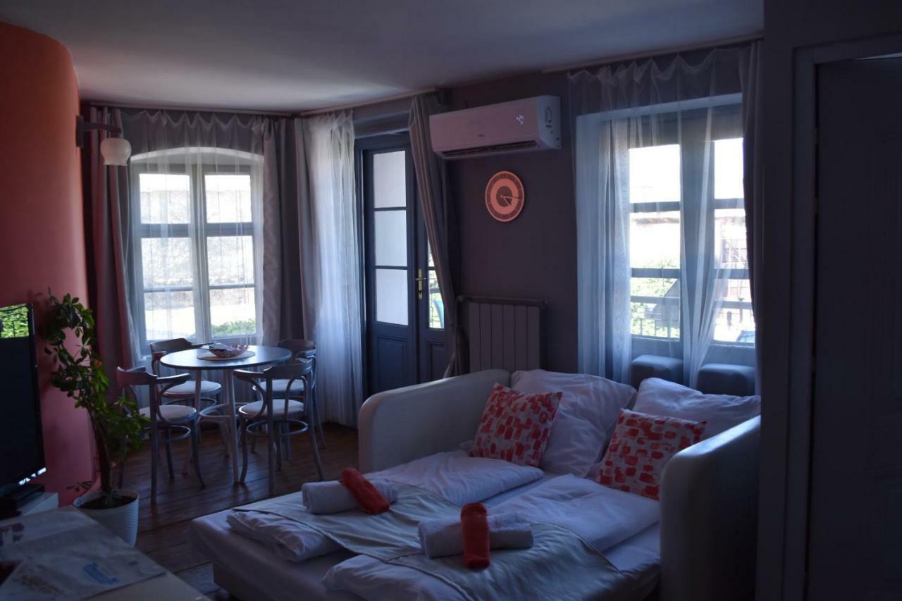 Foter Apartmanhaz Szentendre Luaran gambar
