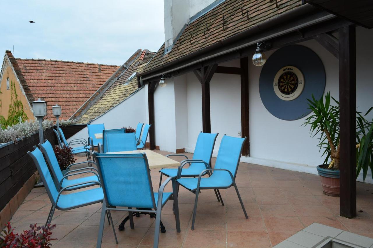 Foter Apartmanhaz Szentendre Luaran gambar